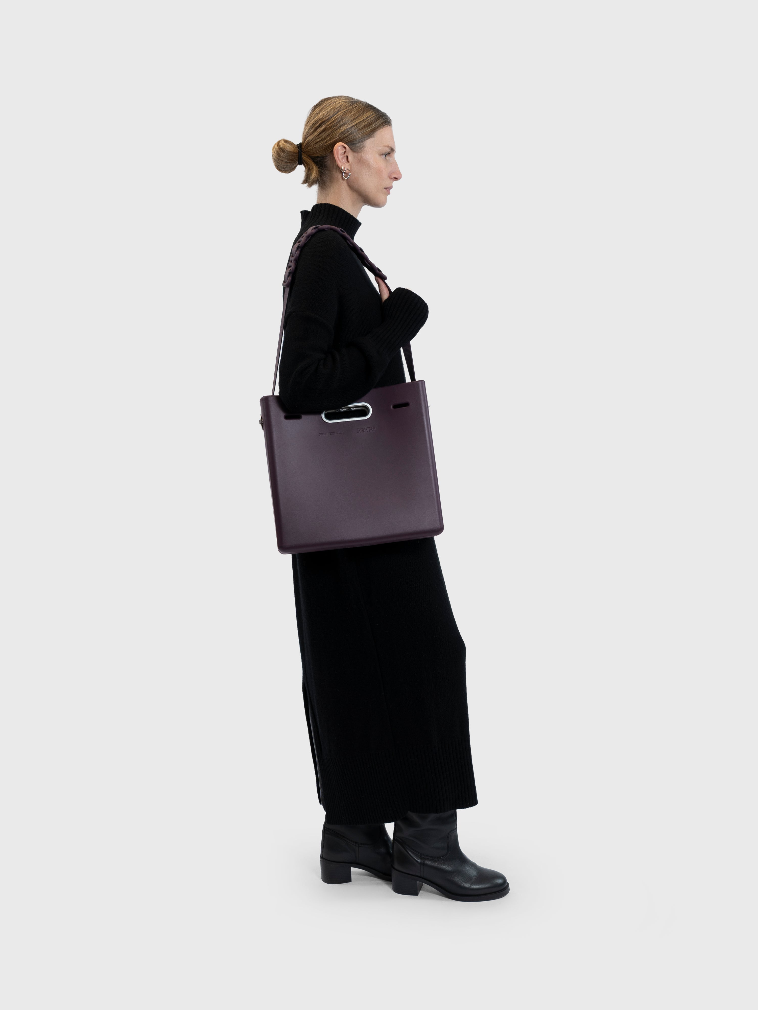 EAST WEST CLUTCH SYSTEM - MEDIUM